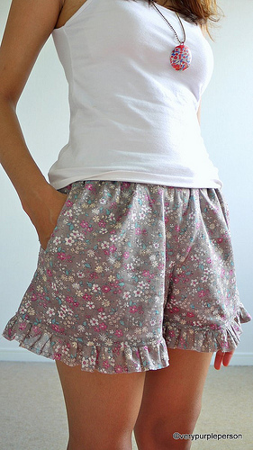 Grey floral ruffled shorts