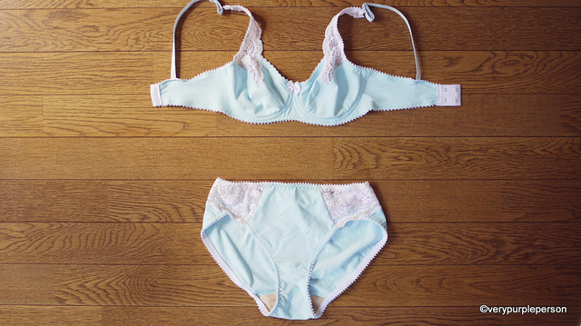 Blue and white lace set