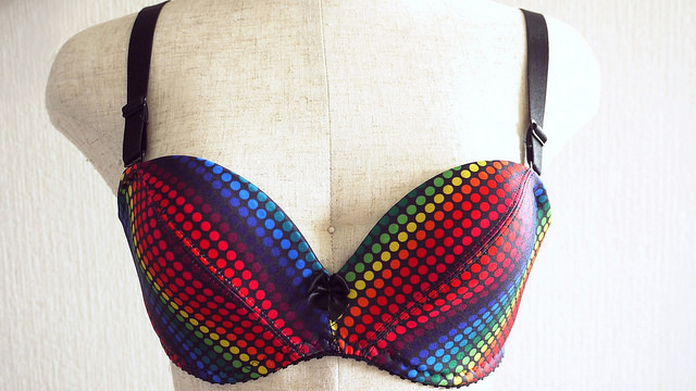 Colorful dotty bra set