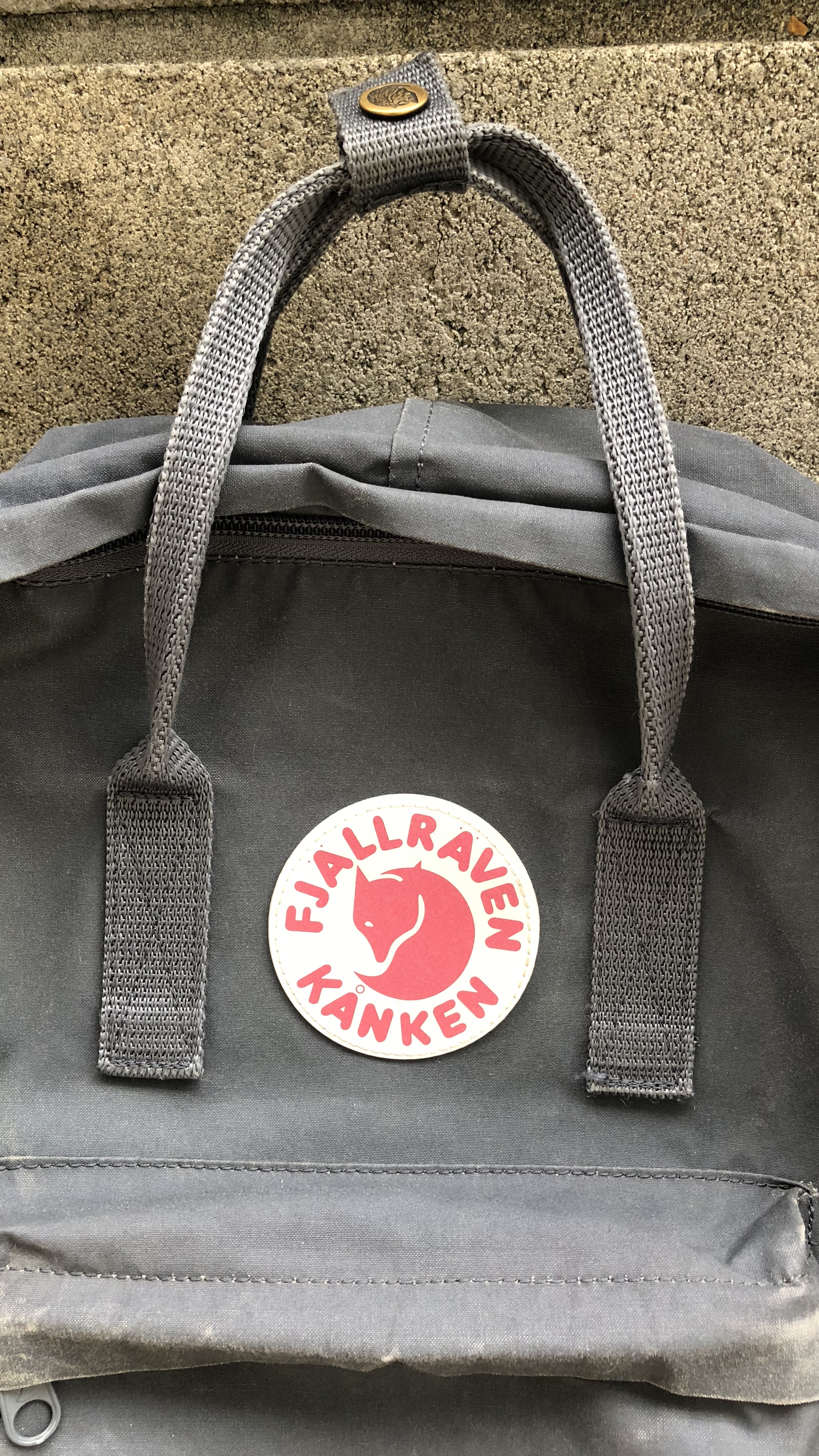 Fjallraven Kanken Backpack - Super Gray